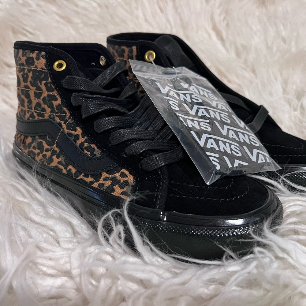 Vans hight top cheetah print